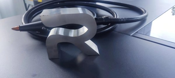 best continuous automatic fiber laser welding machine for eyewear manufacturing